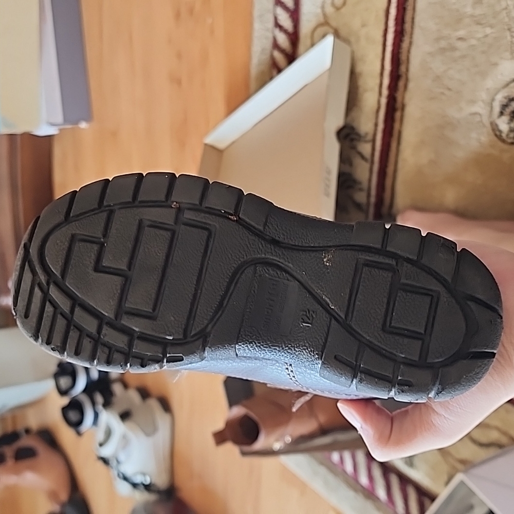 Boy's 👟 - Picture 3 of 7